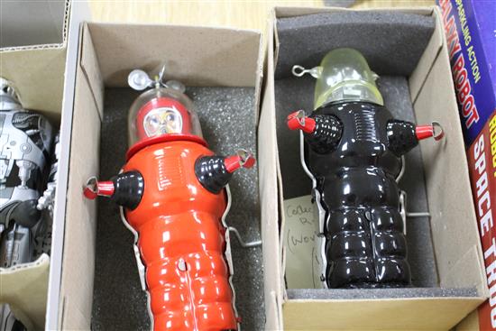 A Horikawa SH (Japan) Wind-Up New Gear Robot and five collectors robots